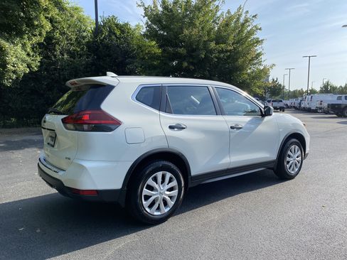 Used 2020 Nissan Rogue S AWD/4WD image 9