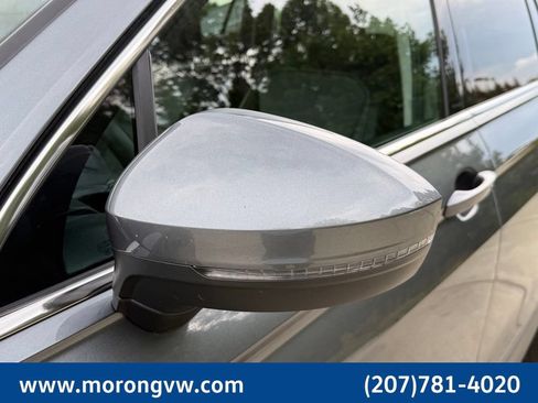 Used 2023 Volkswagen Tiguan SE w/ Panoramic Sunroof Package AWD/4WD image 10