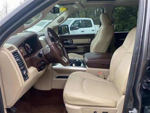 Used 2017 RAM 1500 Laramie w/ Convenience Group image 11