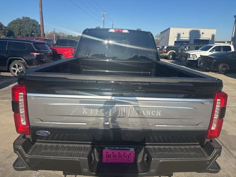 Used 2025 Ford F250 King Ranch w/ FX4 Off-Road Package image 11