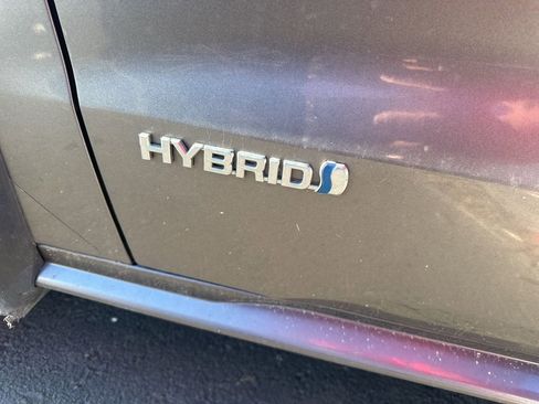 Used 2021 Toyota Sienna XLE image 13