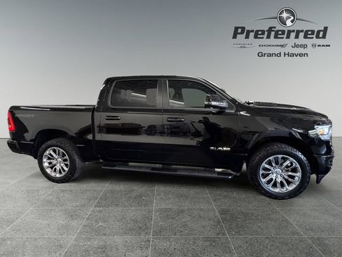 Used 2023 RAM 1500 Laramie AWD/4WD image 9