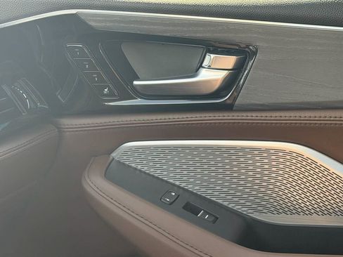 Used 2024 Acura MDX SH-AWD w/ Advance Package image 38