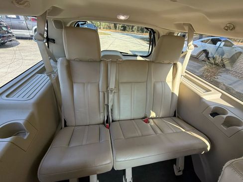 Used 2016 Lincoln Navigator L Reserve image 12