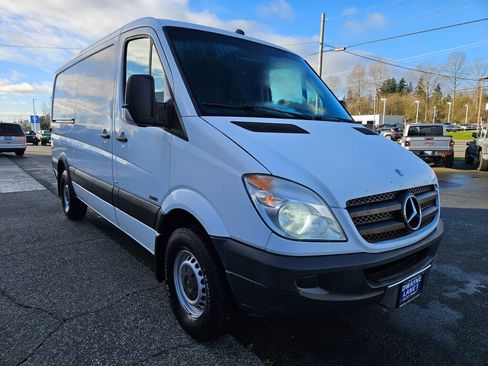 Used 2011 Mercedes-Benz Sprinter 2500 image 6