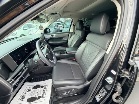 Used 2025 Hyundai Santa Fe XRT w/ Tow & Go Package image 11