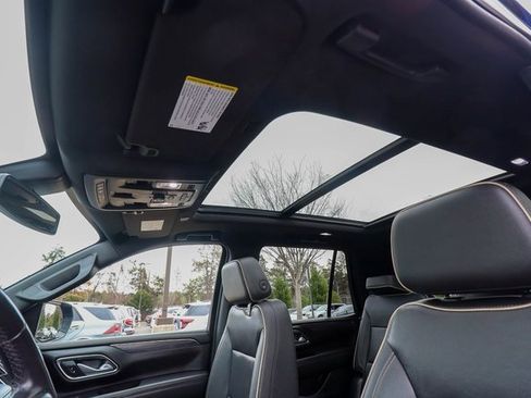 Used 2022 GMC Yukon SLT w/ SLT Premium Package image 53