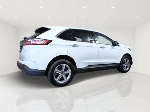 Certified 2024 Ford Edge SEL w/ Convenience Package AWD/4WD image 6
