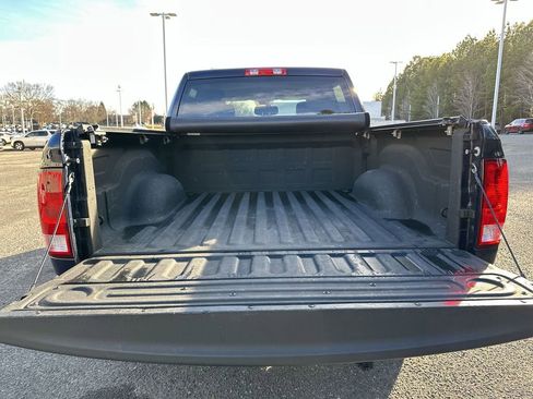 Used 2018 RAM 1500 Express w/ Express Value Package image 19