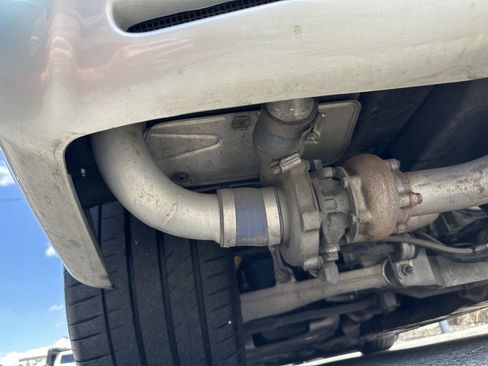 Used 2004 Chevrolet Corvette Coupe w/ Preferred Equipment Group image 10