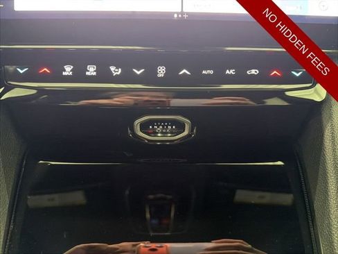 New 2026 Jeep Grand Cherokee Altitude AWD/4WD image 18