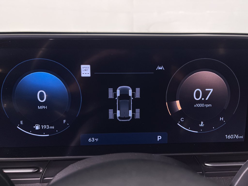Certified 2025 Hyundai Kona SEL AWD/4WD image 21