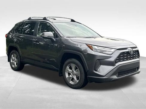 Used 2025 Toyota RAV4 XLE AWD/4WD image 7