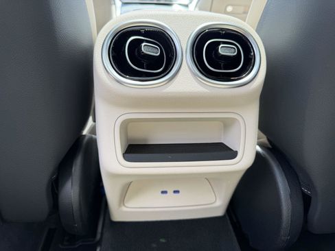 Certified 2026 Mercedes-Benz GLC 300 image 18