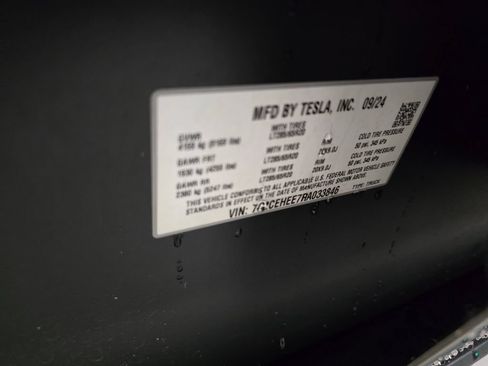Used 2024 Tesla Cybertruck Cyberbeast AWD/4WD image 18