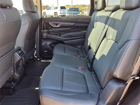 Certified 2025 Subaru Ascent Limited image 9