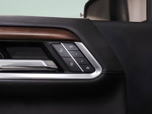 Used 2025 GMC Sierra 2500 Denali Ultimate image 26