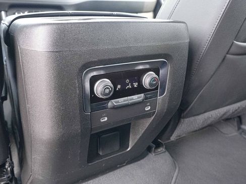 Used 2024 Chevrolet Suburban LT AWD/4WD image 21