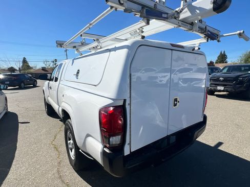 Used 2021 Toyota Tacoma SR image 6