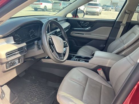 Used 2022 Lincoln Corsair FWD w/ Premium Package image 13