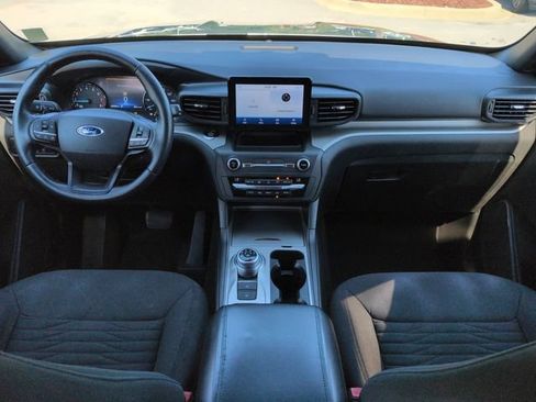Used 2020 Ford Explorer XLT RWD image 15