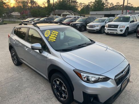 Used 2019 Subaru Crosstrek 2.0i Premium w/ Eyesight System image 4