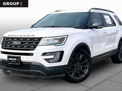 Used 2017 Ford Explorer XLT w/ Equipment Group 202A