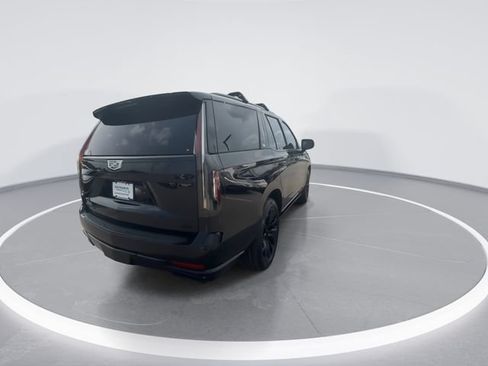 Used 2023 Cadillac Escalade Sport Platinum w/ LPO, ONYX Package AWD/4WD image 8