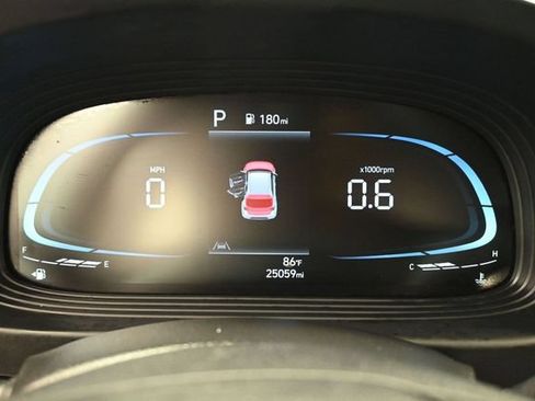Used 2024 Hyundai Venue SEL FWD image 26