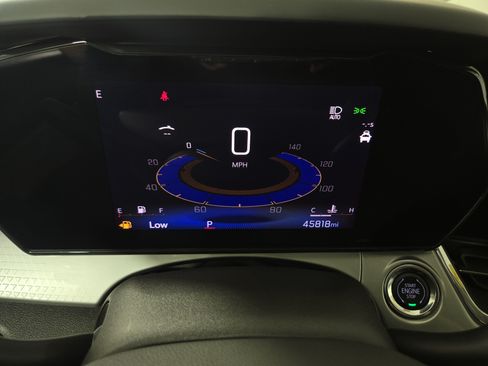 Used 2025 Chevrolet Trax LT w/ Driver Confidence Package FWD image 17