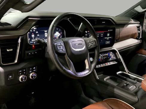 Used 2024 GMC Sierra 2500 Denali Ultimate AWD/4WD image 18