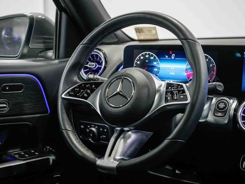 Used 2026 Mercedes-Benz GLB 250 image 15