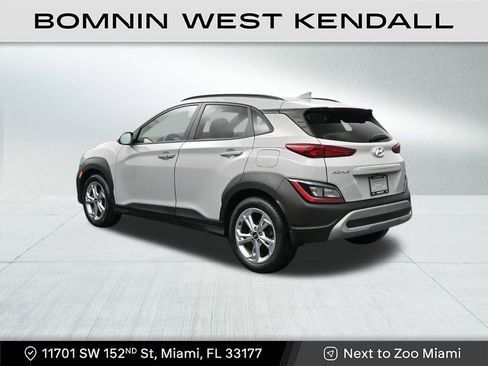 Used 2022 Hyundai Kona SEL image 3