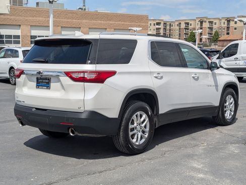 Used 2018 Chevrolet Traverse LT AWD/4WD image 5