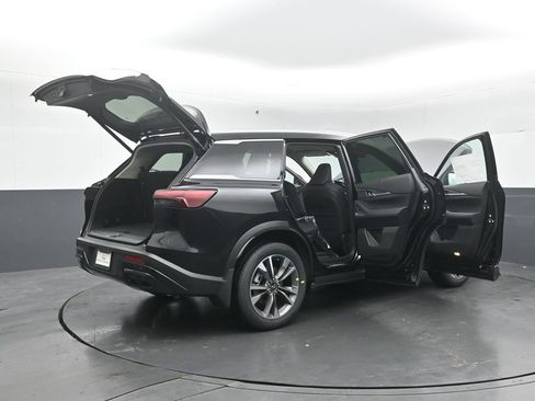 Certified 2025 INFINITI QX60 Luxe image 57