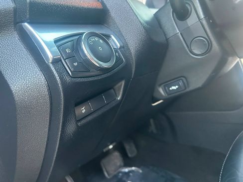Used 2017 Ford Explorer Limited w/ Equipment Group 301A FWD image 20