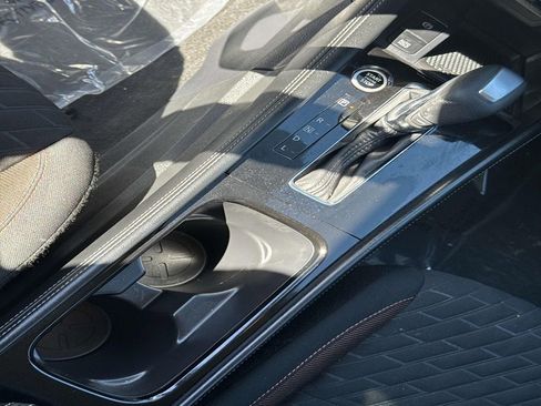 Used 2023 Nissan Kicks SR w/ Exterior Package image 23