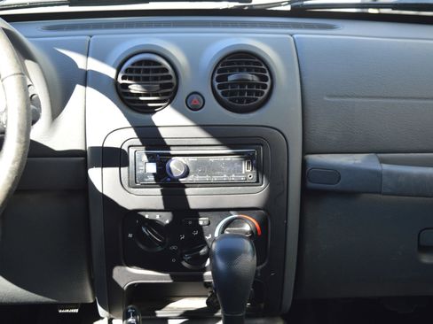 Used 2006 Jeep Liberty Sport image 33