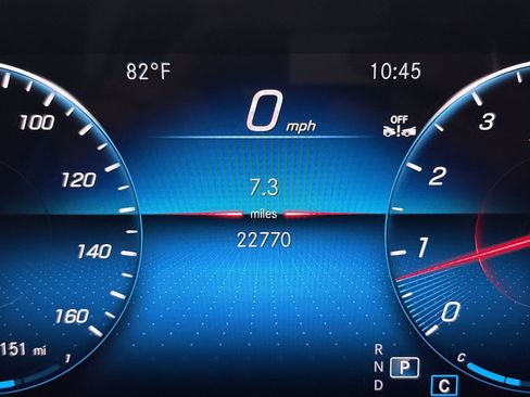 Used 2023 Mercedes-Benz GLA 250 4MATIC w/ Premium Package image 21