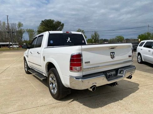 Used 2014 RAM 1500 Laramie w/ Convenience Group image 8