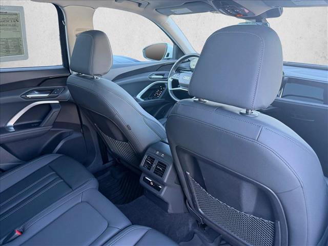 Used 2025 Audi Q5 Premium w/ Convenience Package AWD/4WD image 22