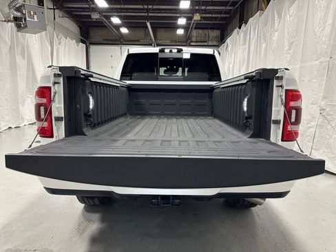 Used 2024 RAM 2500 Limited image 50