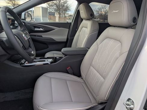 New 2026 Buick Envista Avenir image 18