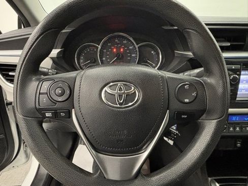 Used 2015 Toyota Corolla LE image 16