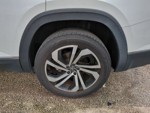 Certified 2022 Volkswagen Atlas SEL AWD/4WD image 9