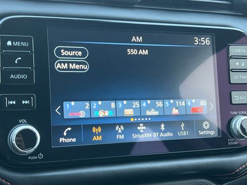 Used 2025 Nissan Versa SR FWD image 19