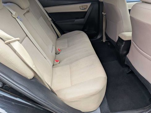 Used 2015 Toyota Corolla LE FWD image 18