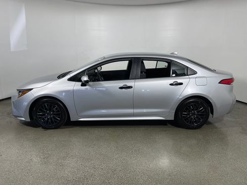 Used 2023 Toyota Corolla LE FWD image 6
