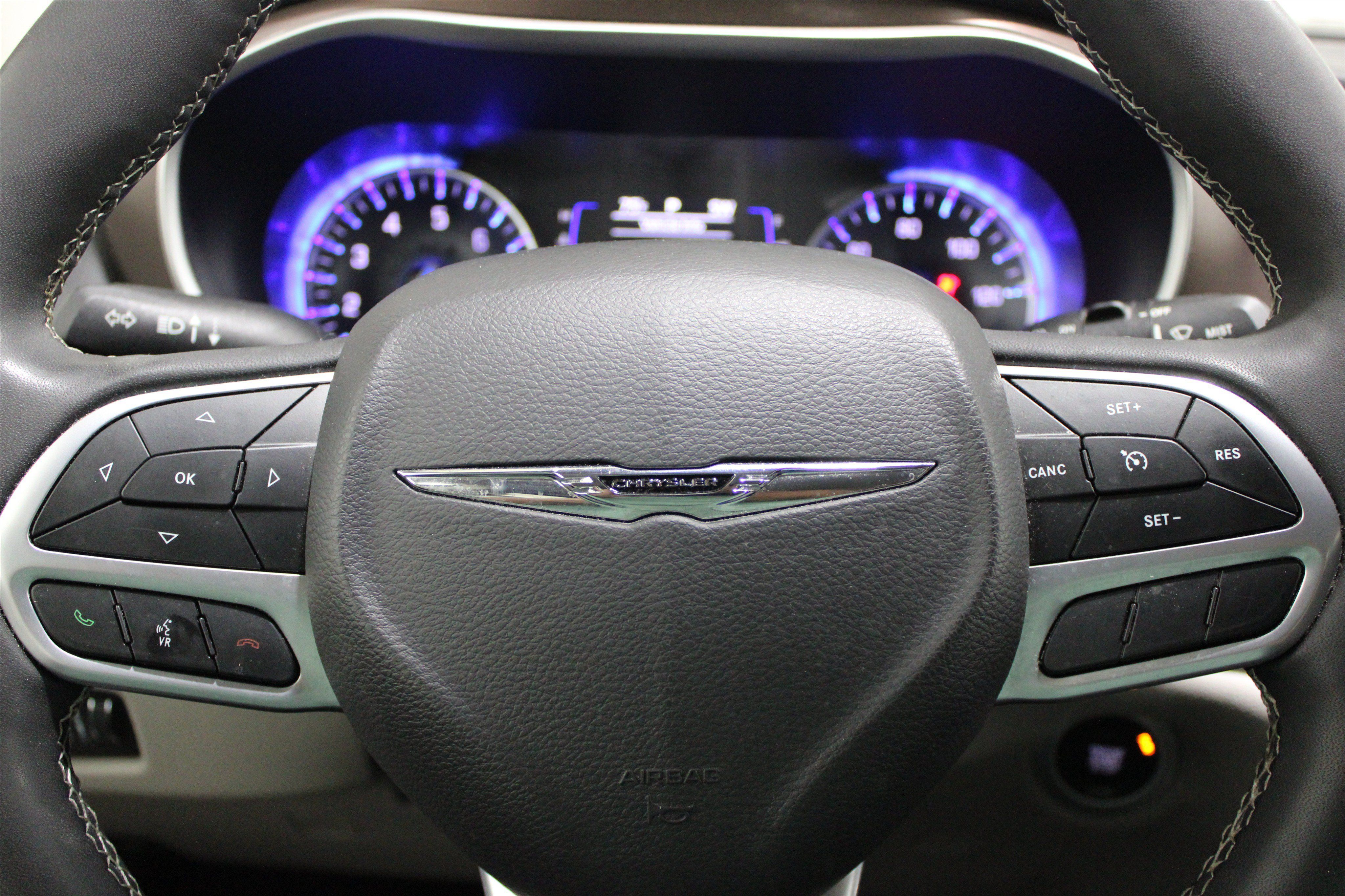 Used 2024 Chrysler Voyager LX FWD image 8