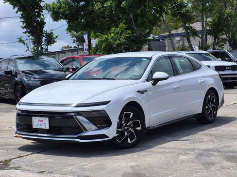 Used 2025 Hyundai Sonata SEL image 1